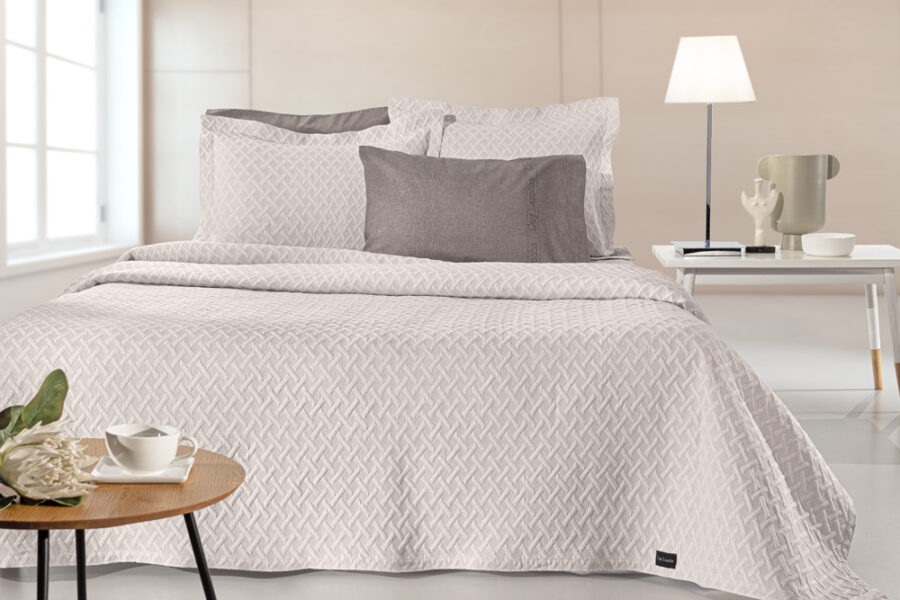 Κουβέρτα Bello Ivory 245x260 Guy Laroche
